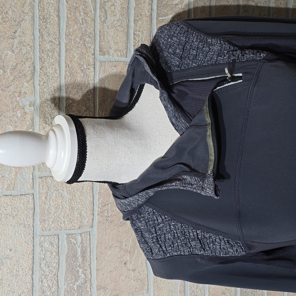 Lululemon Alpine Performance Pullover Thumb Ponyt… - image 2